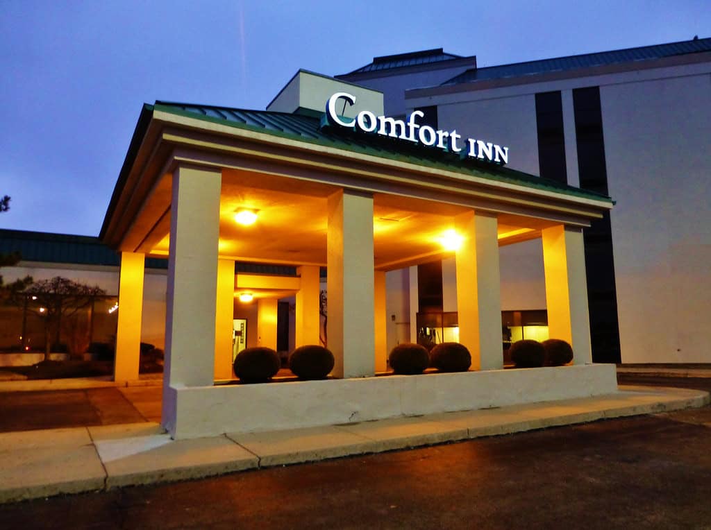 The comfort inn is the best place to lodge in Duluth mn if you want to stay in west Duluth